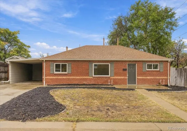 Single family home for sale at 940 Locust Pl, Thornton, CO 80229 | MLS# 5658662