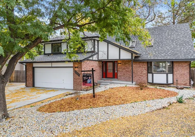 Single family home for sale at 2057 S Evanston Ct, Aurora, CO 80014 | MLS# 7375026