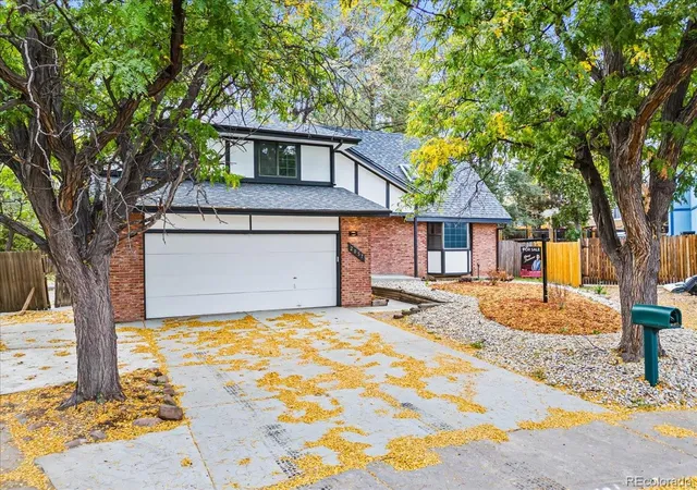 Photo 2 of Single family home for sale at 2057 S Evanston Ct, Aurora, CO 80014 | MLS# 7375026 | Listing updated on 2026-10-21
