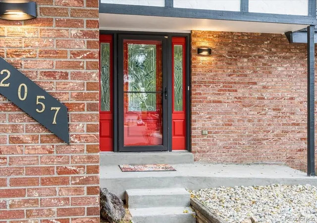 Photo 3 of Single family home for sale at 2057 S Evanston Ct, Aurora, CO 80014 | MLS# 7375026 | Listing updated on 2026-10-21