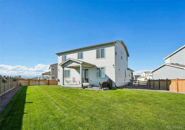 Photo 2 of Single family home for sale at 5824 Farmstead Pl, Longmont, CO 80504 | MLS# 8502350 | Listing updated on 2026-10-28