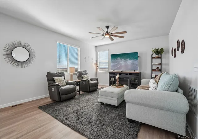 Photo 4 of Single family home for sale at 5824 Farmstead Pl, Longmont, CO 80504 | MLS# 8502350 | Listing updated on 2026-10-28