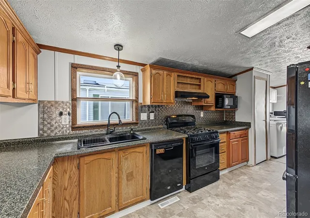 Photo 3 of Manufactured home for sale at 26900 E Colfax Ave, Aurora, CO 80018 | MLS# 9447868 | Listing updated on 2026-10-19