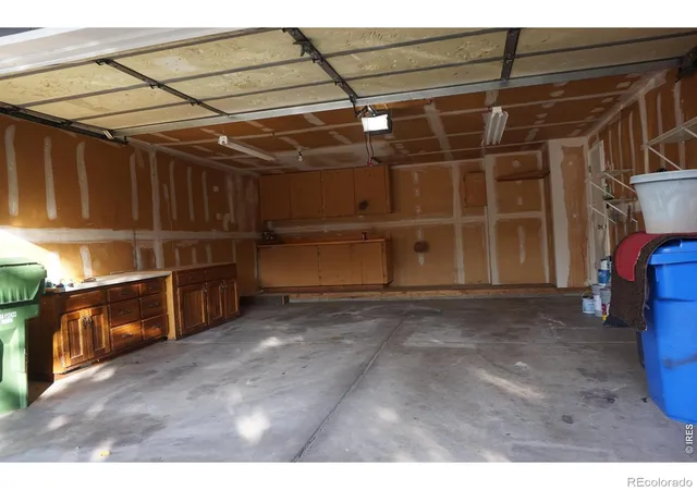 Photo 2 of Single family home for sale at 422 Glenda Dr, Loveland, CO 80537 | MLS# IR1070678 | Listing updated on 2026-10-21