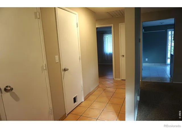 Photo 4 of Single family home for sale at 422 Glenda Dr, Loveland, CO 80537 | MLS# IR1070678 | Listing updated on 2026-10-21