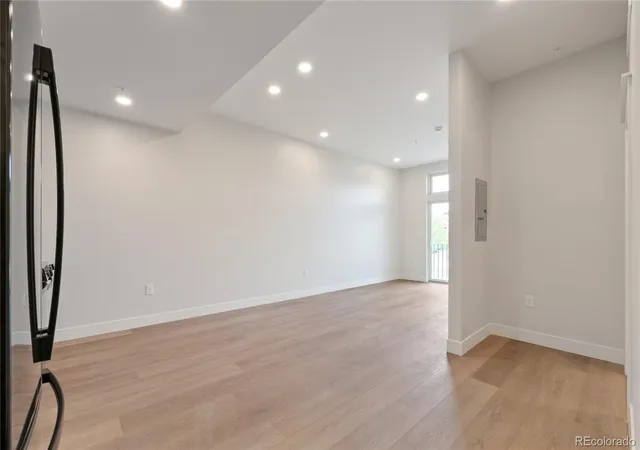 Photo 4 of Condo for sale at 1643 Boulder St #204, Denver, CO 80211 | MLS# 9365176 | Listing updated on 2026-10-20
