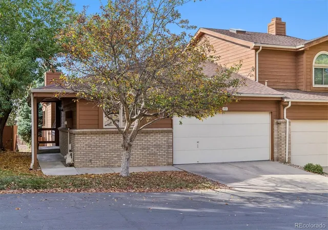 Townhouse for sale at 73 Ward Ct, Lakewood, CO 80228 | MLS# 5464083