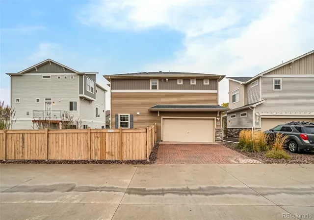 Photo 4 of Single family home for sale at 18063 E 104th Place, Commerce City, CO 80022 | MLS# 2853724 | Listing updated on 2026-10-18