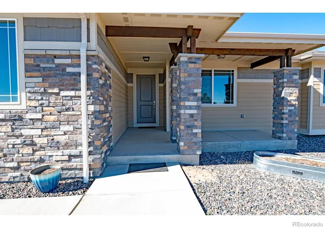 Photo 1 of Single family home for sale at 16497 Badminton Rd S, Platteville, CO 80651 | MLS# IR1070693 | Listing updated on 2026-10-17