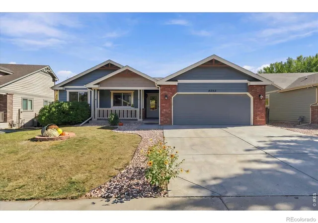 Photo 2 of Single family home for sale at 4562 Cole Dr, Loveland, CO 80538 | MLS# IR1070700 | Listing updated on 2026-10-16