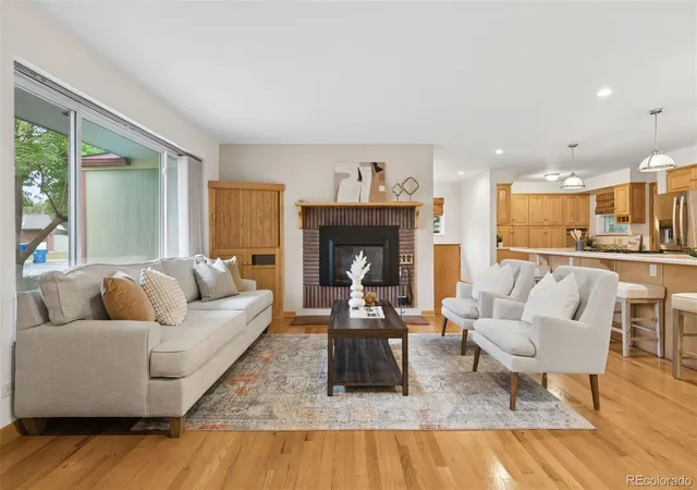 Photo 1 of Single family home for sale at 545 Estes St, Lakewood, CO 80226 | MLS# 1595584 | Listing updated on 2026-10-16