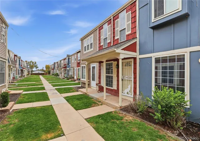 Photo 2 of Condo for sale at 15759 E 13th Place, Aurora, CO 80011 | MLS# 3439800 | Listing updated on 2026-10-16