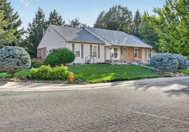 Photo 1 of Single family home for sale at 650 E Phillips Dr S, Littleton, CO 80122 | MLS# 6241781 | Listing updated on 2026-10-22