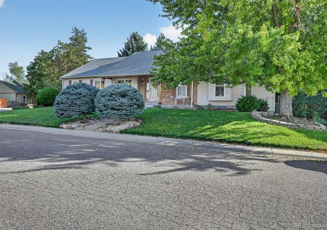 Photo 3 of Single family home for sale at 650 E Phillips Dr S, Littleton, CO 80122 | MLS# 6241781 | Listing updated on 2026-10-22