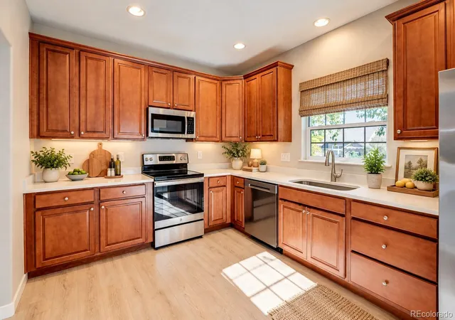 Photo 3 of Townhouse for sale at 4804 Lost Valley Rd, Castle Rock, CO 80108 | MLS# 6462187 | Listing updated on 2026-10-29