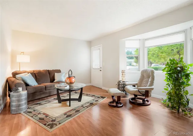 Photo 4 of Townhouse for sale at 356 S Balsam St, Lakewood, CO 80226 | MLS# 9286940 | Listing updated on 2026-10-21