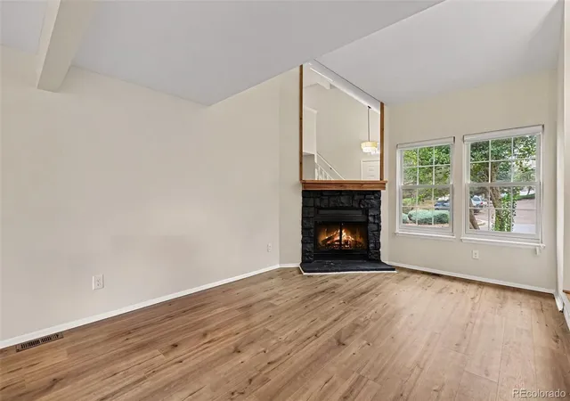 Photo 3 of Townhouse for sale at 3912 S Richfield Way, Aurora, CO 80013 | MLS# 1657125 | Listing updated on 2026-10-16
