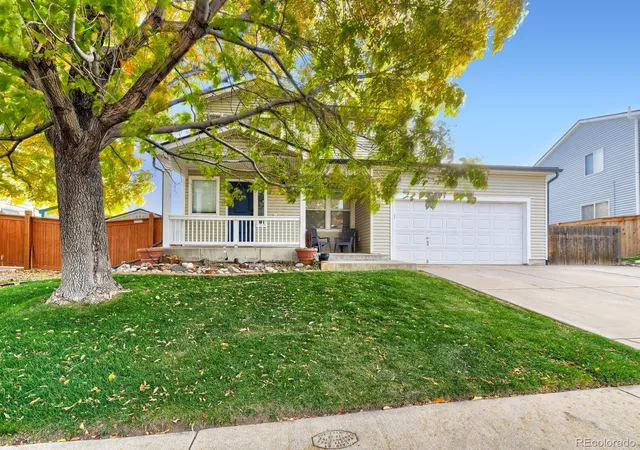 Single family home for sale at 7270 Eagle Rock Dr, Littleton, CO 80125 | MLS# 1583591