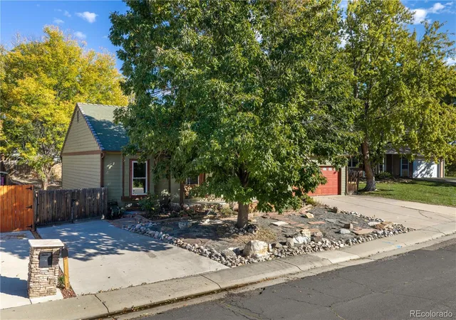 Photo 1 of Single family home for sale at 8266 S Logan Ct, Littleton, CO 80122 | MLS# 4208218 | Listing updated on 2026-10-23