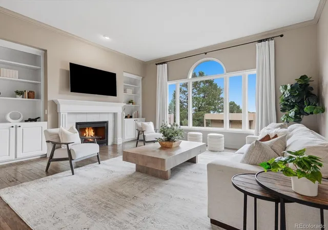 Photo 4 of Single family home for sale at 6303 Willow Broom Trl, Littleton, CO 80125 | MLS# 4627297 | Listing updated on 2026-10-22