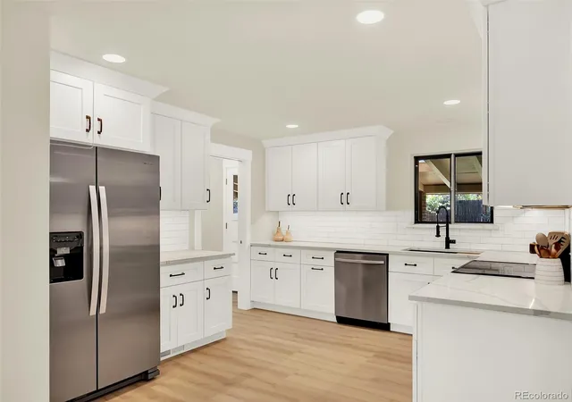Photo 3 of Single family home for sale at 533 W Easter Ave, Littleton, CO 80120 | MLS# 3090149 | Listing updated on 2026-10-22