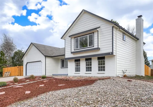 Photo 1 of Single family home for sale at 4059 S Dunkirk Way, Aurora, CO 80013 | MLS# 3494686 | Listing updated on 2026-10-29