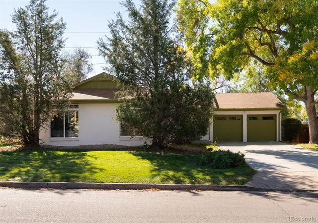 Photo 2 of Single family home for sale at 3413 S Akron St, Denver, CO 80231 | MLS# 2713192 | Listing updated on 2026-10-22
