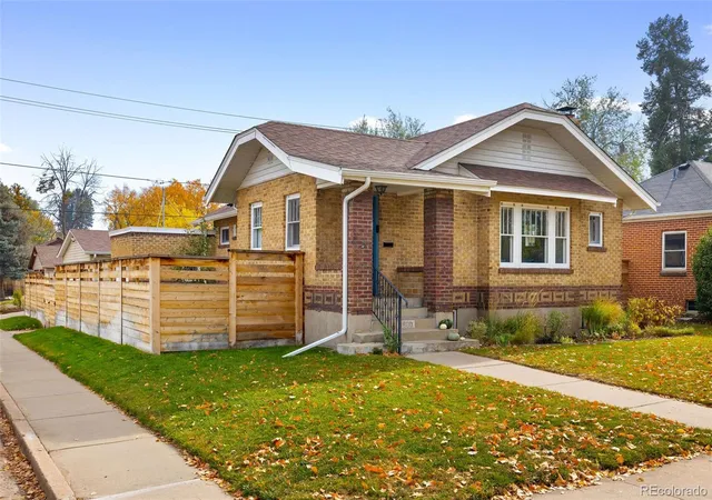 Photo 2 of Single family home for sale at 3800 S Lincoln St, Englewood, CO 80113 | MLS# 3150599 | Listing updated on 2026-10-29