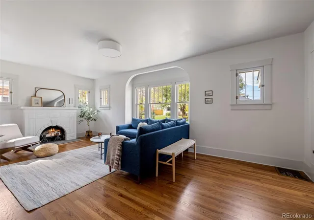 Photo 4 of Single family home for sale at 3800 S Lincoln St, Englewood, CO 80113 | MLS# 3150599 | Listing updated on 2026-10-29