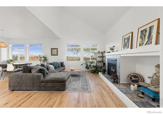 Photo 4 of Single family home for sale at 6663 Bean Mountain Ln, Boulder, CO 80301 | MLS# IR1070760 | Listing updated on 2026-10-25