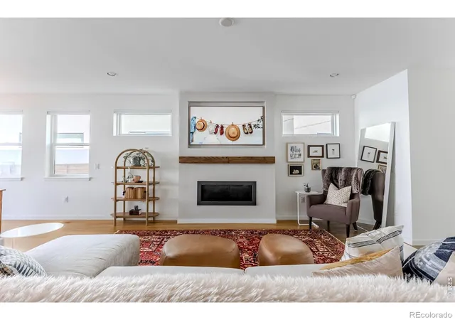 Photo 4 of Single family home for sale at 3955 Utica St, Denver, CO 80212 | MLS# IR1070761 | Listing updated on 2026-10-20