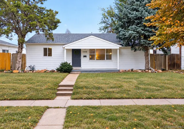 Photo 1 of Single family home for sale at 1330 Clinton St, Aurora, CO 80010 | MLS# 6615302 | Listing updated on 2026-10-17