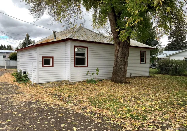 Photo 2 of Single family home for sale at 353 1/2 Park Ave, Meeker, CO 81641 | MLS# 4615687 | Listing updated on 2026-10-23