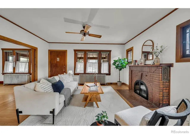 Photo 3 of Single family home for sale at 685 S Emerson St, Denver, CO 80209 | MLS# IR1070773 | Listing updated on 2026-10-21