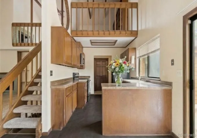 Photo 3 of Townhouse for sale at 59 S Eagle Cir, Aurora, CO 80012 | MLS# 5218906 | Listing updated on 2026-10-20