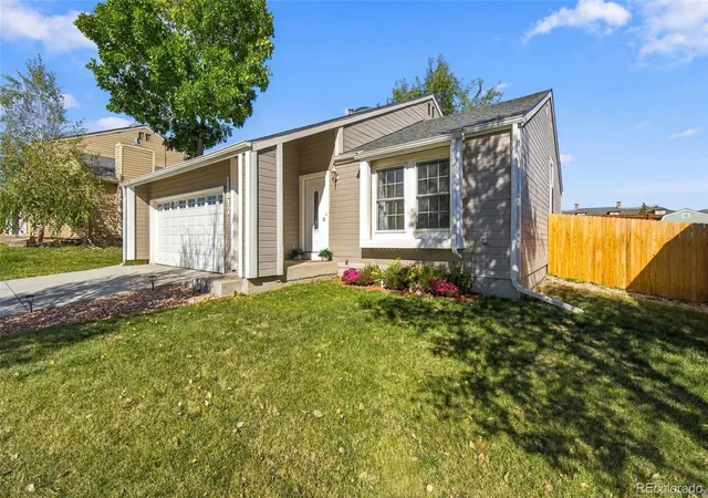 Photo 2 of Single family home for sale at 11817 W Bowles Cir, Littleton, CO 80127 | MLS# 4084679 | Listing updated on 2026-10-23