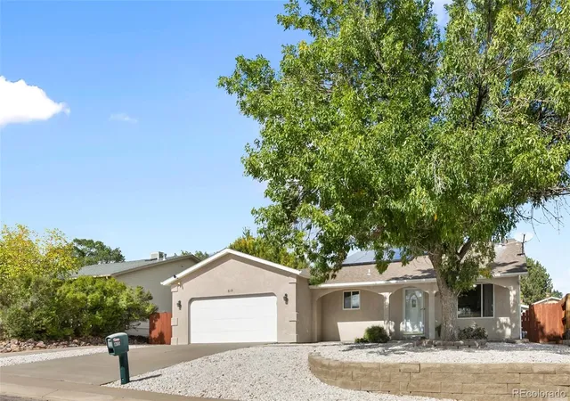 Photo 2 of Single family home for sale at 615 Twinflower Dr, Canon City, CO 81212 | MLS# 2612392 | Listing updated on 2026-10-20