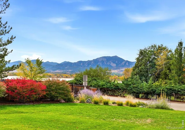 Photo 2 of Single family home for sale at 942 Stearns Ave, Boulder, CO 80303 | MLS# IR1070803 | Listing updated on 2026-10-26