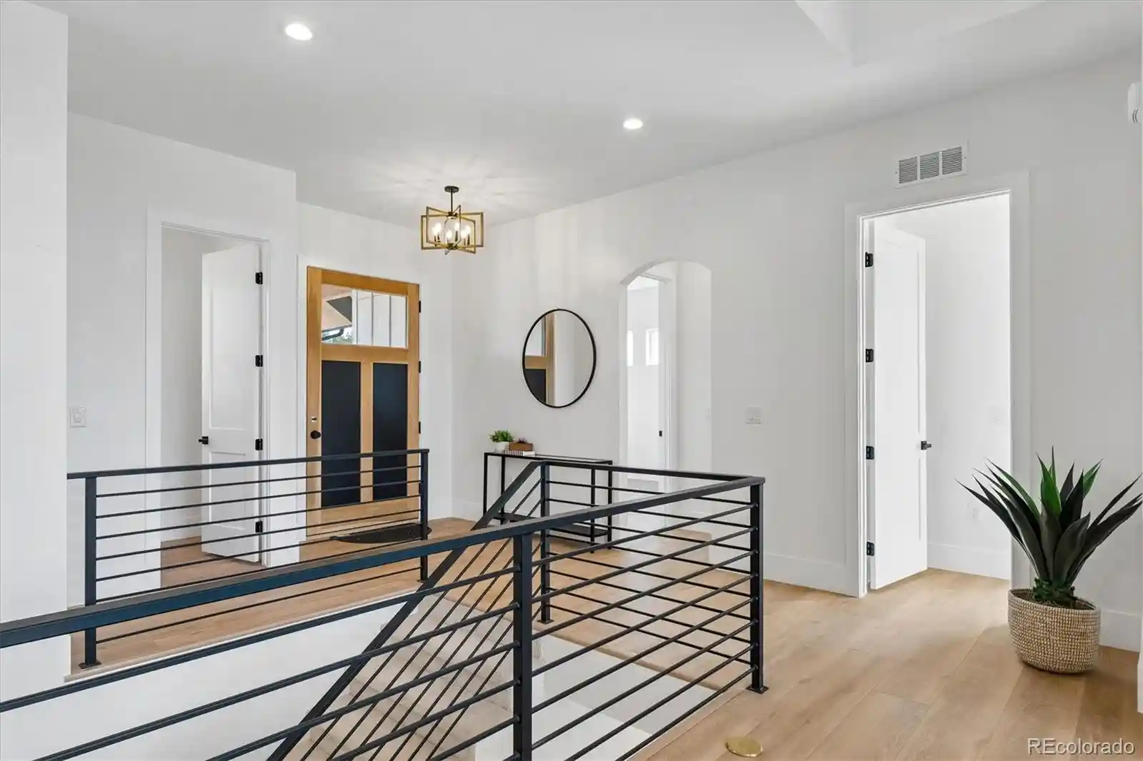 Photo 4 of Single family home for sale at 1579 Deerpath Rd, Franktown, CO 80116 | MLS# 8727973 | Listing updated on 2026-10-25