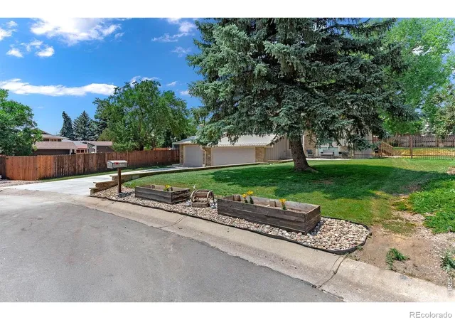 Photo 4 of Single family home for sale at 2509 Greenmont Dr, Fort Collins, CO 80524 | MLS# IR1070809 | Listing updated on 2026-10-17