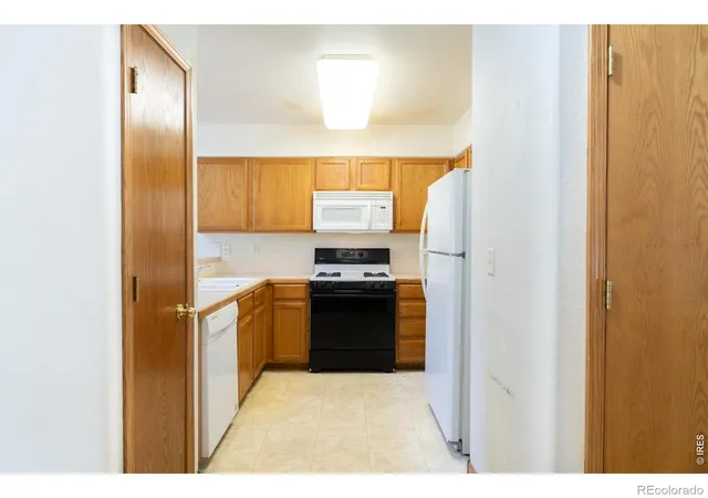 Listing Photo 4 - Condo for sale in building located at 382 Audrey Dr, Loveland, CO 80537