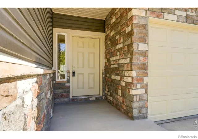 Photo 3 of Single family home for sale at 3559 Maplewood Ln, Johnstown, CO 80534 | MLS# IR1070820 | Listing updated on 2026-10-21