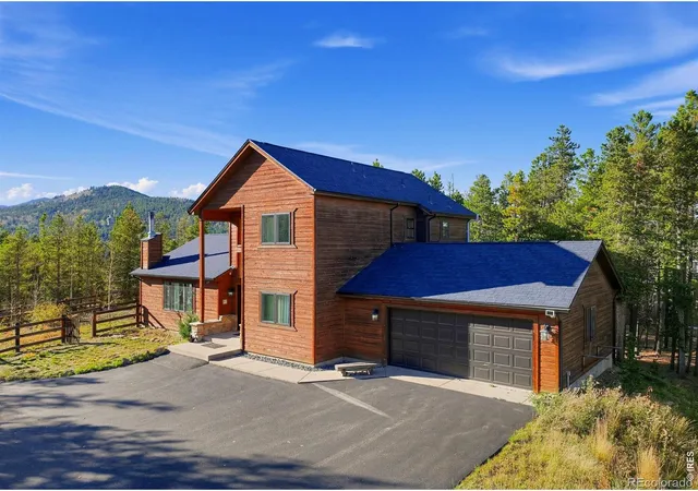 Photo 1 of Single family home for sale at 28 Valley View Ln, Evergreen, CO 80439 | MLS# IR1070824 | Listing updated on 2026-10-24