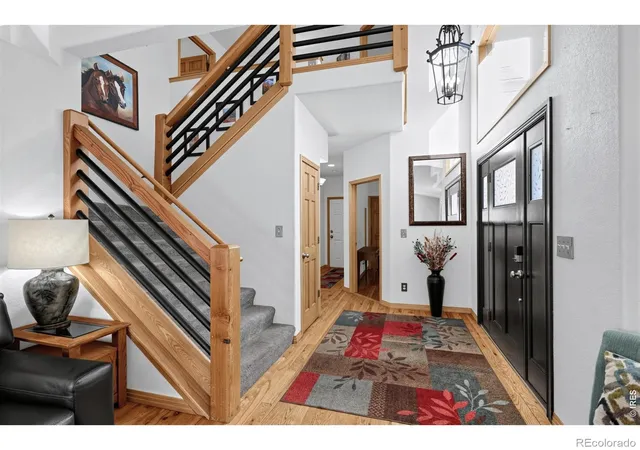 Photo 4 of Single family home for sale at 28 Valley View Ln, Evergreen, CO 80439 | MLS# IR1070824 | Listing updated on 2026-10-24