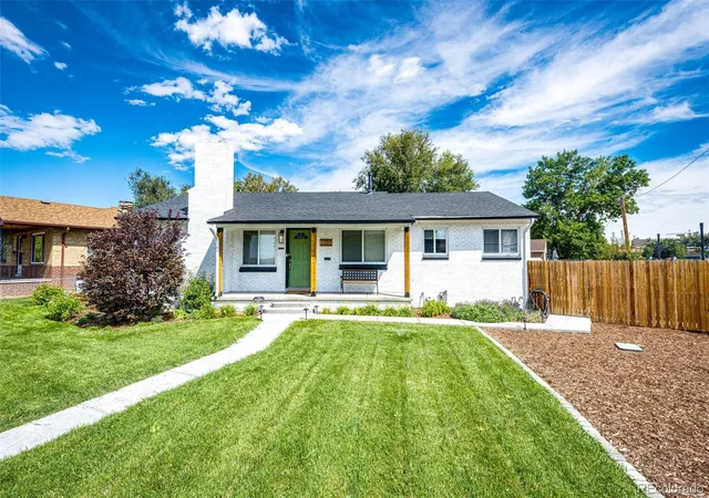 Photo 1 of Single family home for sale at 3290 S Delaware St, Englewood, CO 80110 | MLS# 6715350 | Listing updated on 2026-10-28