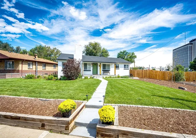 Photo 3 of Single family home for sale at 3290 S Delaware St, Englewood, CO 80110 | MLS# 6715350 | Listing updated on 2026-10-28