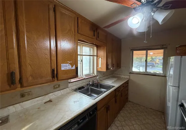 Photo 4 of Single family home for sale at 2948 Holly St, Denver, CO 80207 | MLS# 6540783 | Listing updated on 2026-10-21