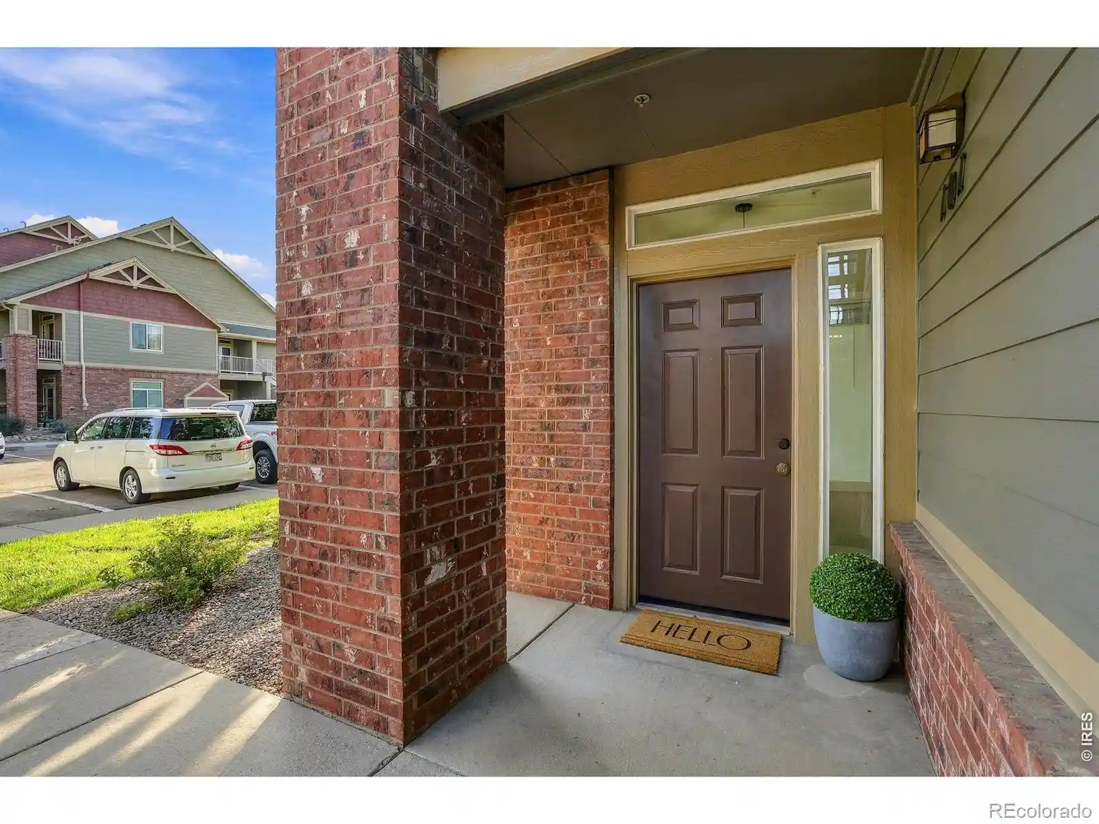 Photo 3 of Condo for sale at 804 Summer Hawk Dr #10101, Longmont, CO 80504 | MLS# IR1070827 | Listing updated on 2026-10-24