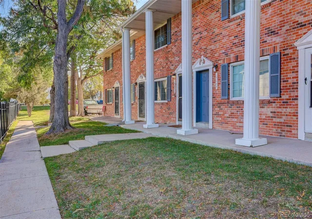 Photo 2 of Condo for sale at 14051 E Utah Cir, Aurora, CO 80012 | MLS# 7719995 | Listing updated on 2026-10-24
