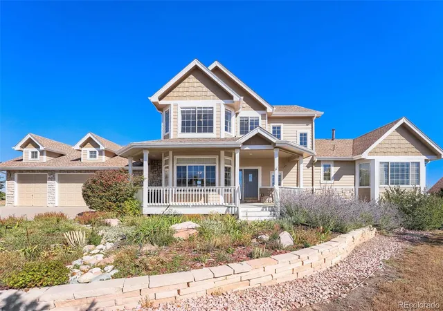 Photo 2 of Single family home for sale at 980 Antelope Dr W, Bennett, CO 80102 | MLS# 5924331 | Listing updated on 2026-10-30